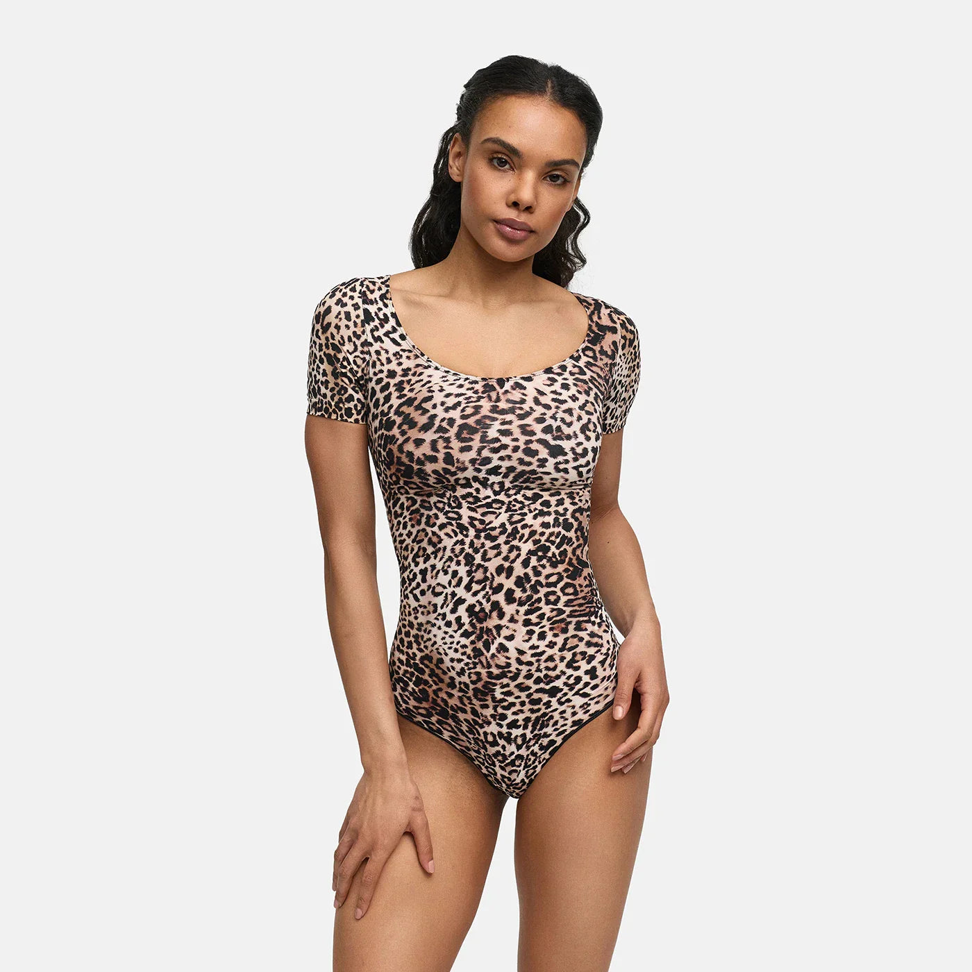T-Shirt Bodysuit Sculpting Shapewear mit String
